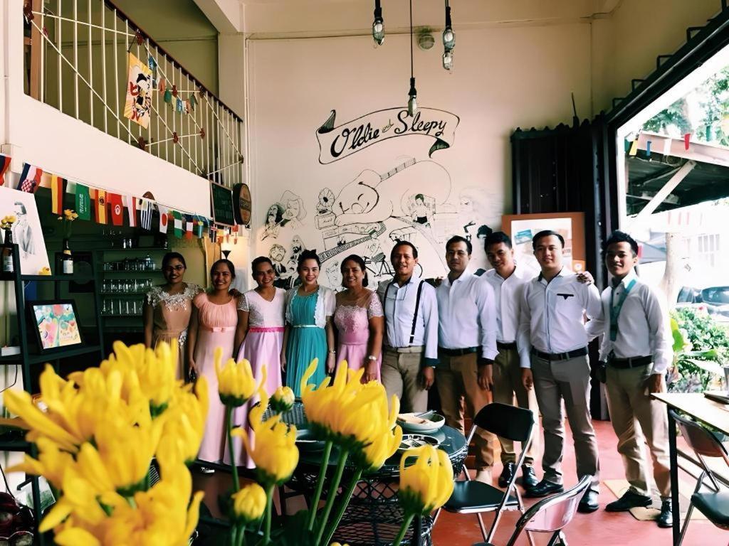 Oldie And Sleepy Hostel Udon Thani Exterior foto