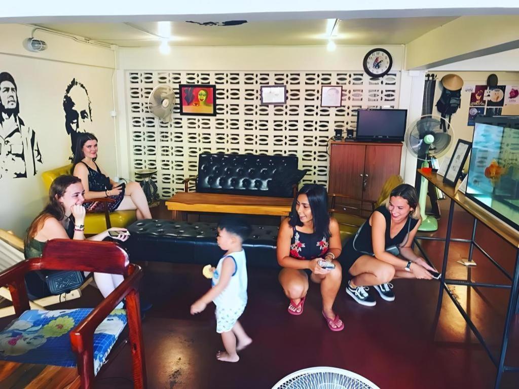 Oldie And Sleepy Hostel Udon Thani Exterior foto