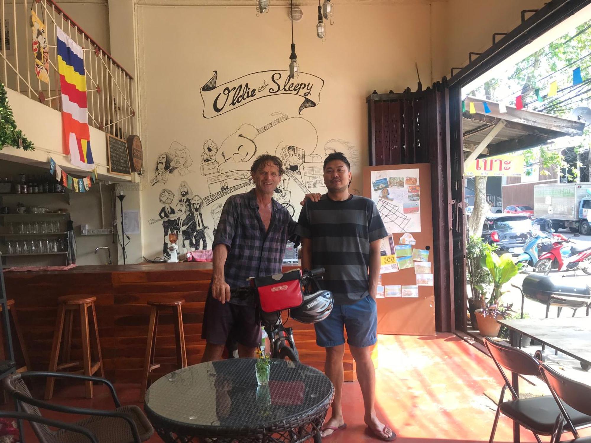 Oldie And Sleepy Hostel Udon Thani Exterior foto